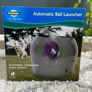 New - Petsafe Automatic Ball Launcher